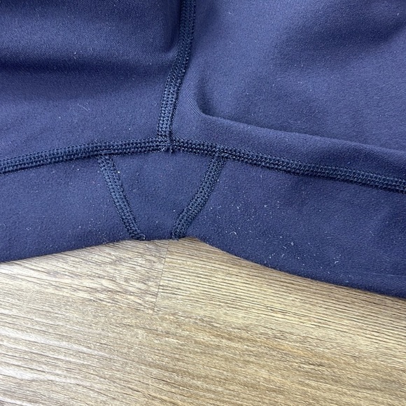 Lululemon Women’s 21” Align Crop Leggings, True Navy, size 6 - Picture 9 of 13
